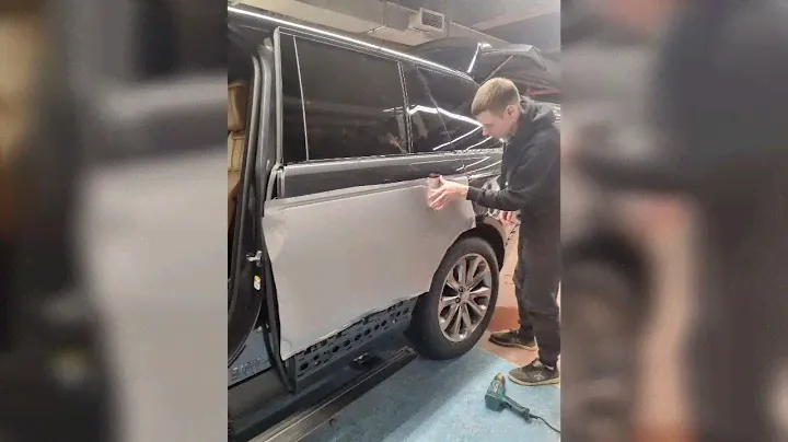 Range Rover. Оклейка виниловой пленкой oracal и полиуретаном