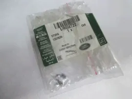 Клипса-фиксатор турбины LR008722 Land Rover