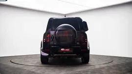 Land Rover Defender 2021